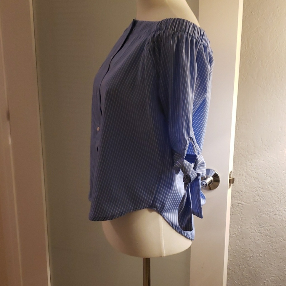 Off the shoulders top - Picture 2 of 4